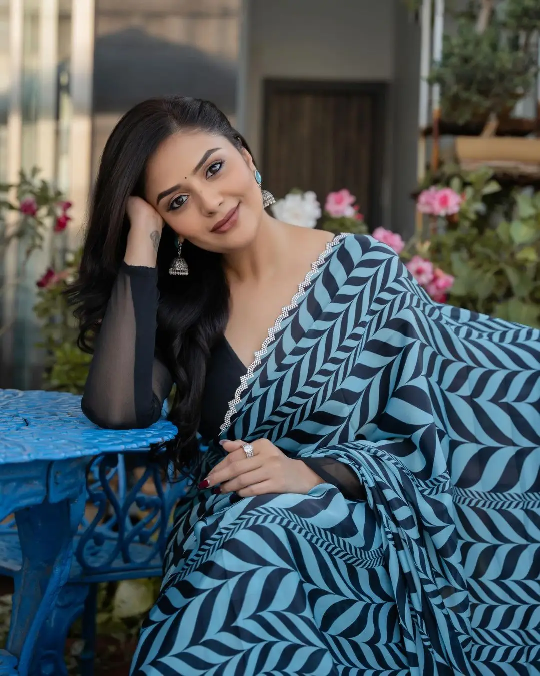 Sreemukhi in Traditional Blue Saree Black Blouse